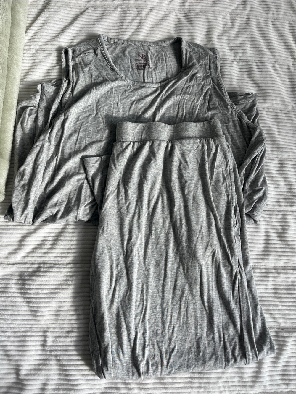 Kindred Bravely - Tulip Hem Nursing Tank & Capri Pajama Set Size Medium